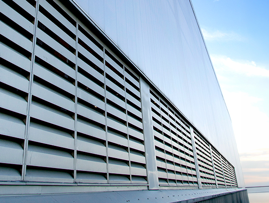 IAC Slimline Louver som stoppar buller och tillåter naturlig ventilation