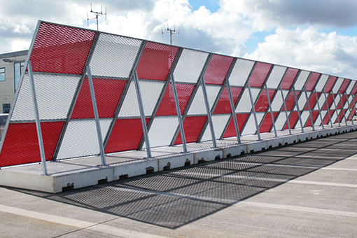 Mesh type Jet Blast Barrier ändrar riktningen på utblåset från jetmotorer